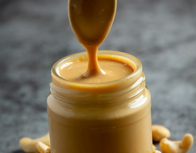 Easy Homemade Cashew Butter Recipe - Hướng Dẫn Cách Làm Bơ Hạt Điều Đơn Giản Tại Nhà 