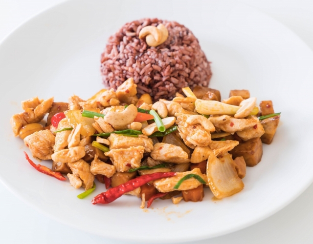 How to cook super tasty cashew fried chicken - Hướng dẫn cách nấu món gà chiên hạt điều siêu hấp dẫn