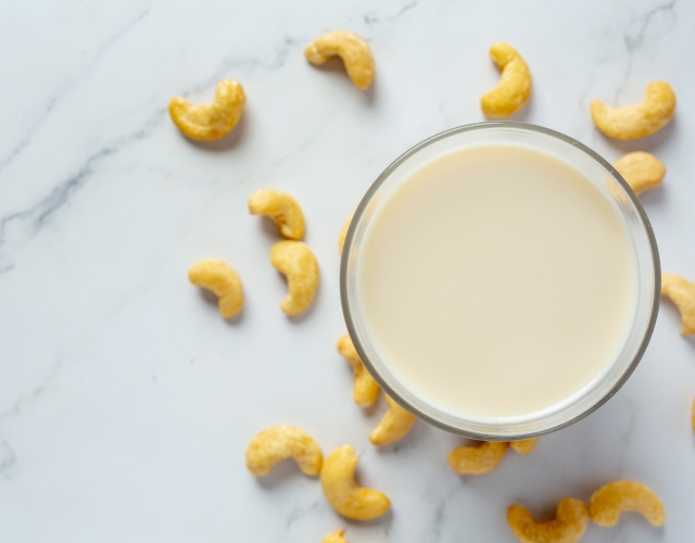 HOW TO MAKE CASHEW MILK - CÁCH NẤU SỮA HẠT ĐIỀU NGON CHUẨN VỊ 